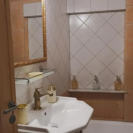 το αρχοντικό του κάστρου * Κυπαρισσία